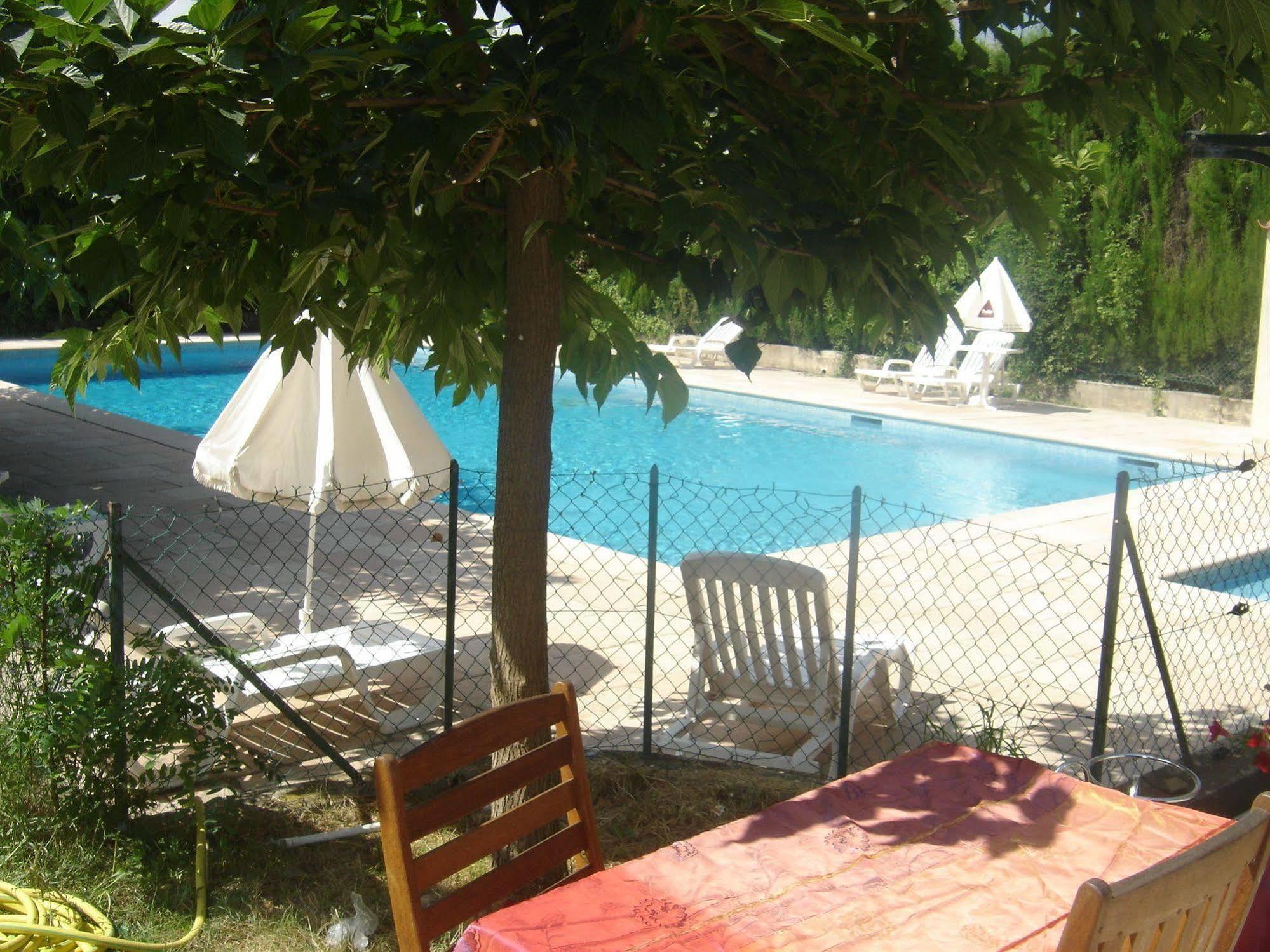 Le Relais Du Lac Hotel Montauroux Exterior photo